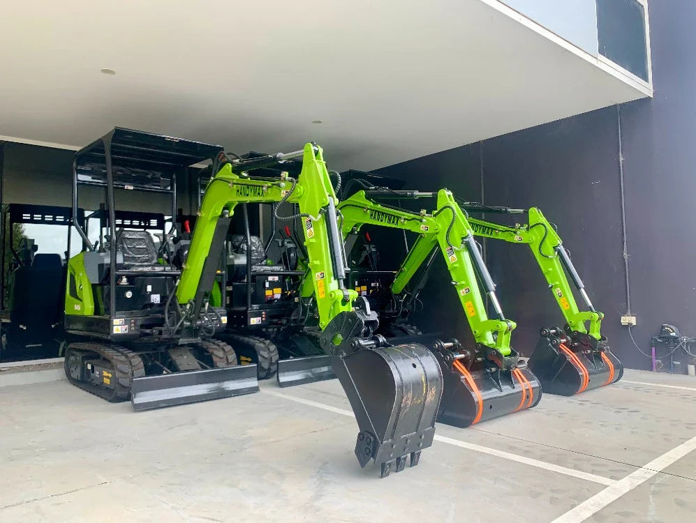 Operating the 2019 HANDYMAX Excavator HME18: Key Considerations