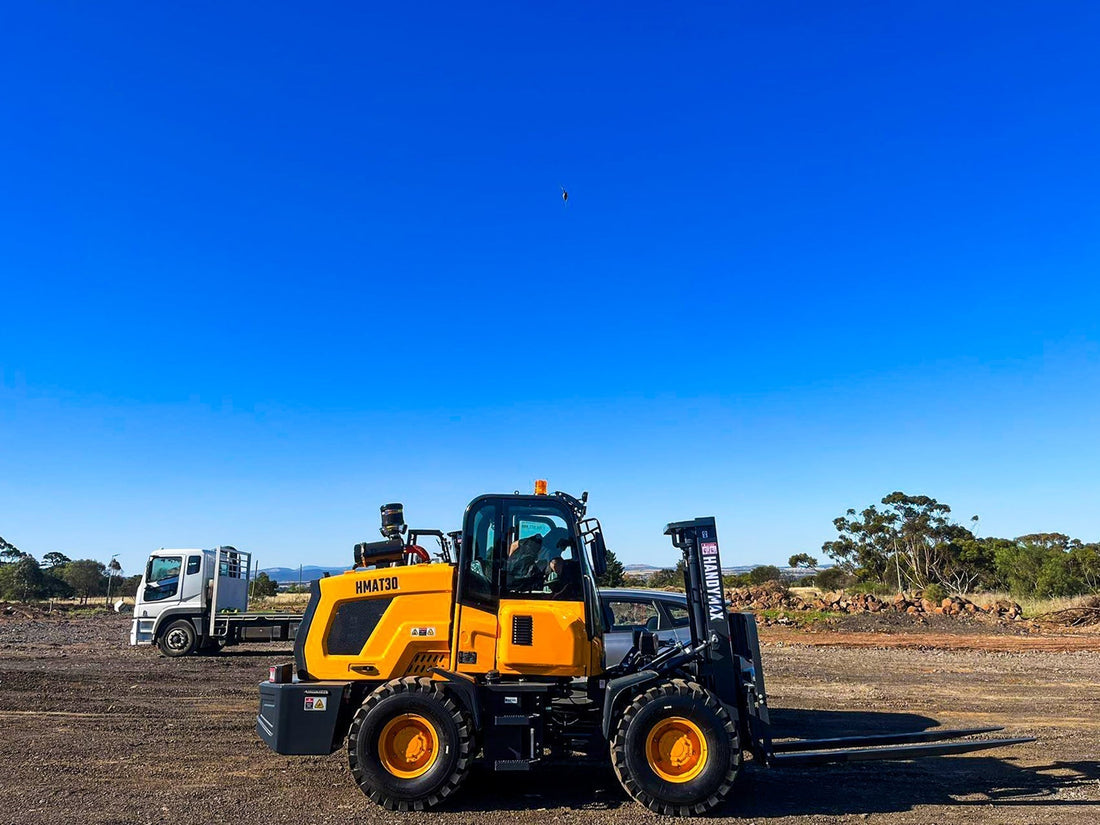 Meet the Handymax HMAT30: The All-Terrain 4x4 Forklift for Any Challenge