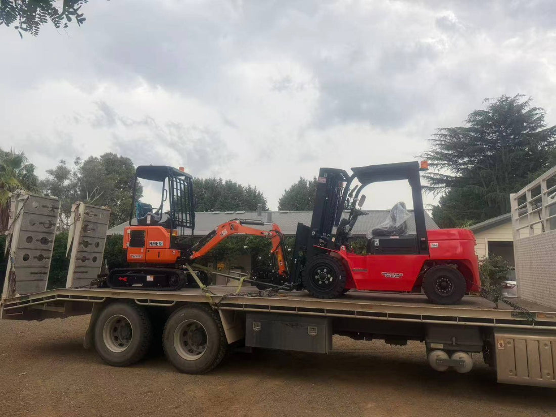 Handymax HME18 Mini Excavator: Built for Tight Spaces, Big Jobs