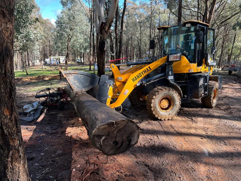 Handling Tips for the 4-in-1 Bucket Attachment on Your HANDYMAX Wheel Loader