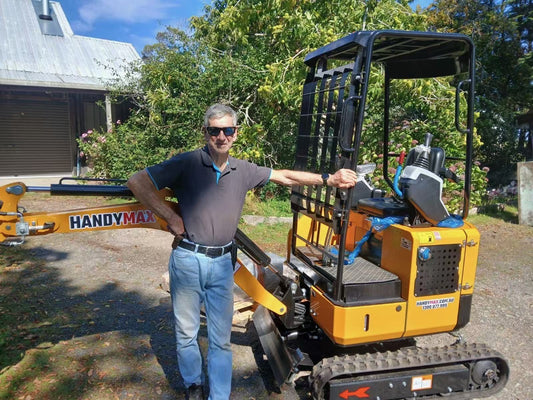 HME10 Mini Excavator - Compact Power for Residential Projects